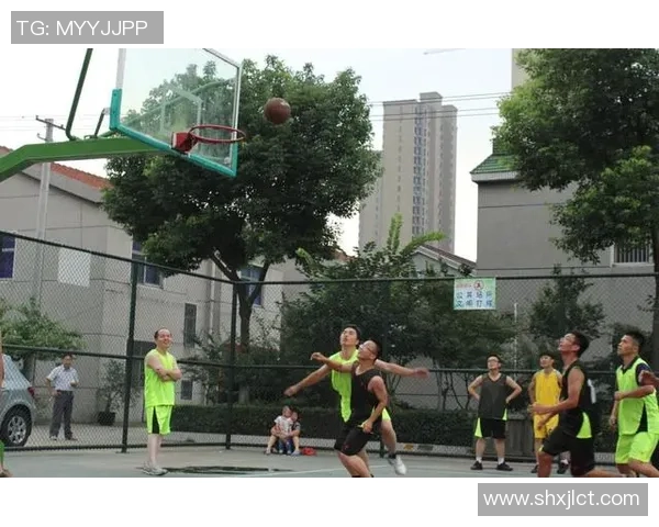 贝尔与麦孔的巅峰对决动态分析与精彩回顾